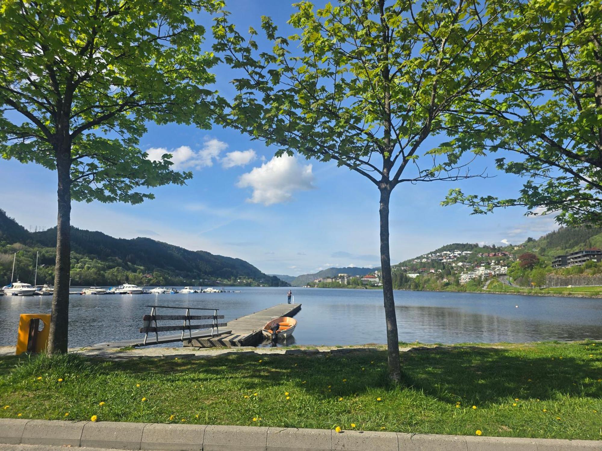 Ks Apartment Near Bergen Luaran gambar